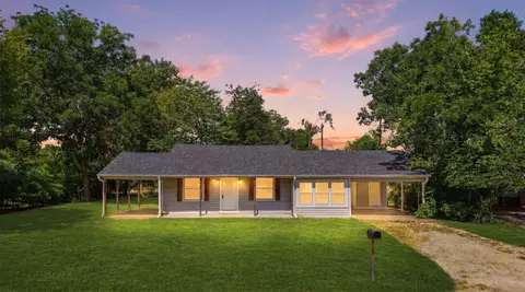 337 N 1st St, Point, TX 75472