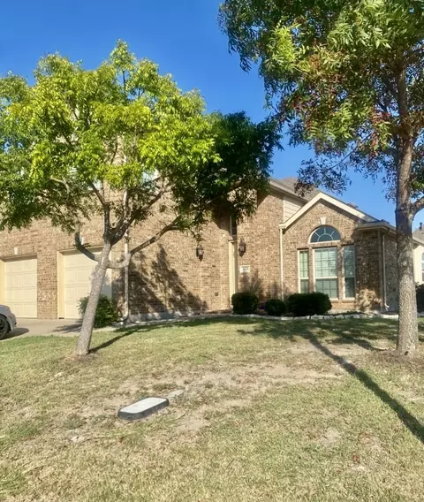 1021 Hummingbird Ct, Forney, TX 75126