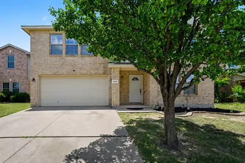 1512 Wind Star Way, Fort Worth, TX 76108
