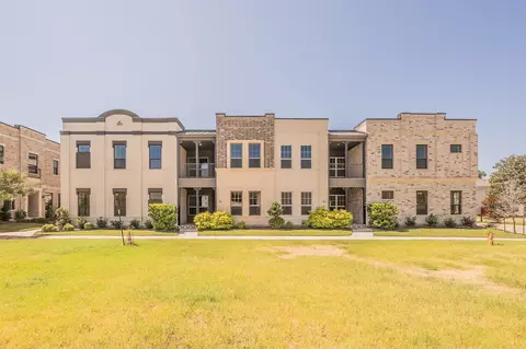 305 Sunset Ln #104, Fort Worth, TX 76114