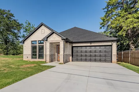 1507 Langston St, Fort Worth, TX 76105