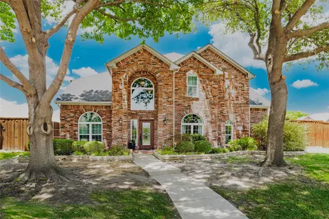 3915 Compton Dr, Richardson, TX 75082