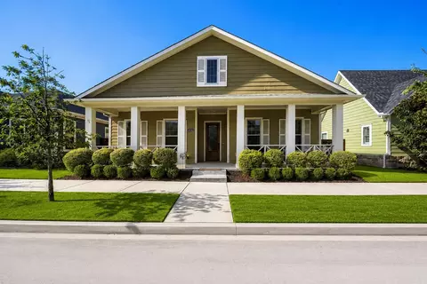 8832 Vermillion St, North Richland Hills, TX 76180