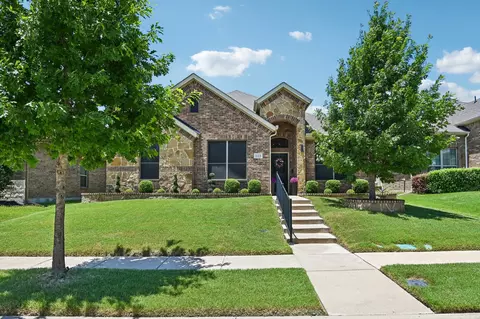 113 Cool Meadows Ln, Red Oak, TX 75154
