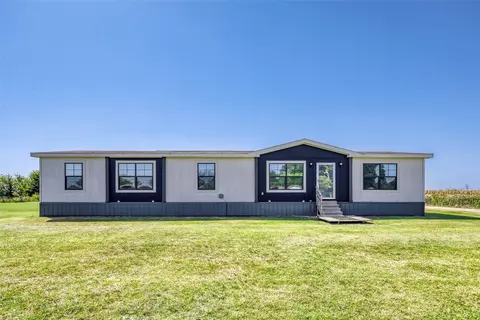 Exterior - 626 Epps Rd, Palmer, TX 75152 photo 3 of 5