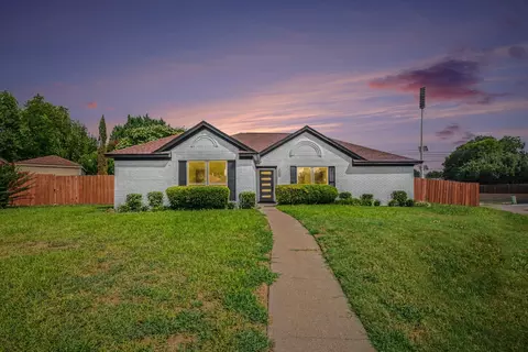 2417 Flagstone Ave, Rowlett, TX 75088