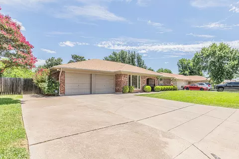 5532 Misty Meadow Dr, North Richland Hills, TX 76180
