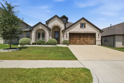 540 Ramon St, Burleson, TX 76028