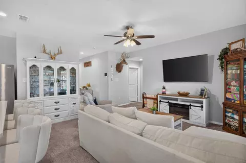 717 Durango Ln, Cleburne, TX 76033 photo 7