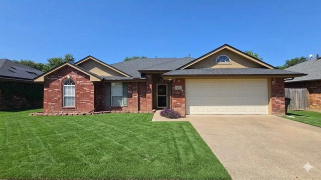 211 Vista Ridge Dr, Venus, TX 76084