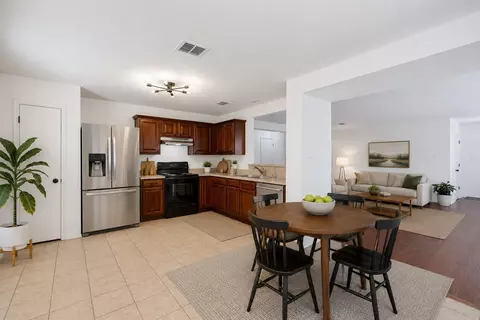 1612 Crown Point Dr, Frisco, TX 75036