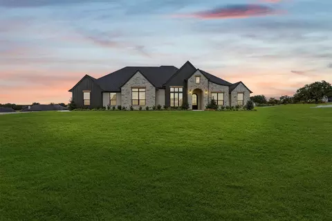 4000 Estancia Ct, Weatherford, TX 76088