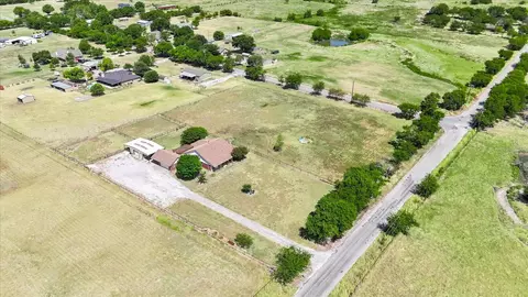 View/Area - 11555 Plainview Rd, Krum, TX 76249 photo 1 of 3