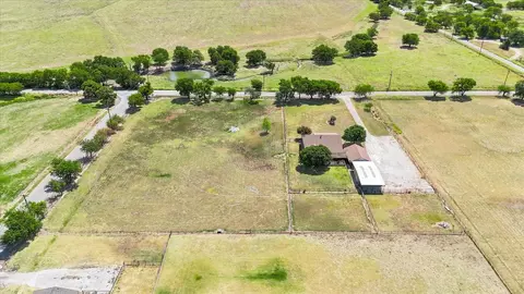 View/Area - 11555 Plainview Rd, Krum, TX 76249 photo 3 of 3
