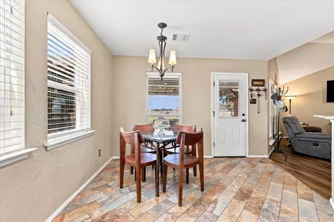 Dining - 11555 Plainview Rd, Krum, TX 76249 photo 6 of 6
