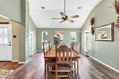 Dining - 11555 Plainview Rd, Krum, TX 76249 photo 2 of 6