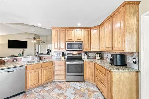Kitchen - 11555 Plainview Rd, Krum, TX 76249 photo 2 of 2