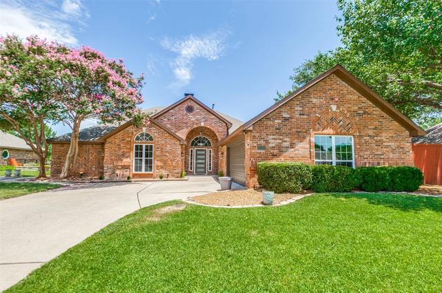 3001 Oak Springs Dr, Garland, TX 75044