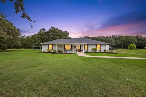 2155 NE County Road 2200, Mount Vernon, TX 75487