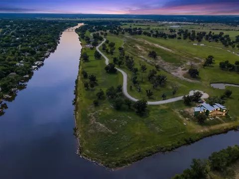 1090 River Ranch Ln, Weatherford, TX 76087