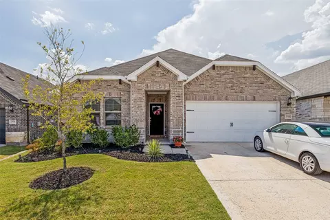 3906 Superior Dr, Farmersville, TX 75442