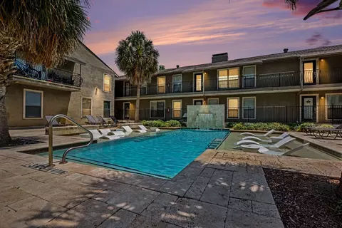 5806 Birchbrook Dr #210, Dallas, TX 75206