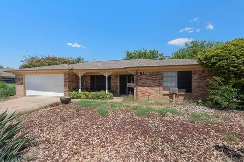 7805 Trimble Dr, Fort Worth, TX 76134
