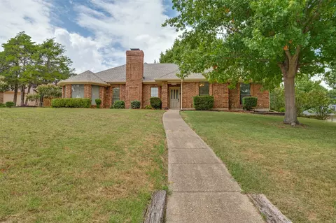 131 Honey Tree Ln, Desoto, TX 75115