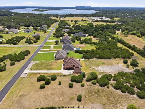 7076 Heathington Blvd, Granbury, TX 76049