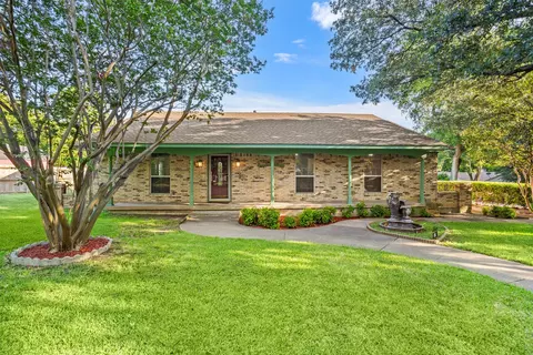 110 Pecan Creek St, Red Oak, TX 75154