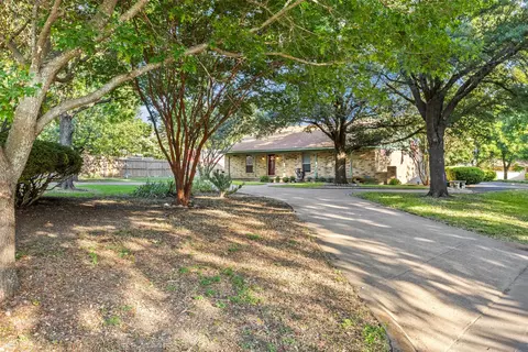 110 Pecan Creek St, Red Oak, TX 75154