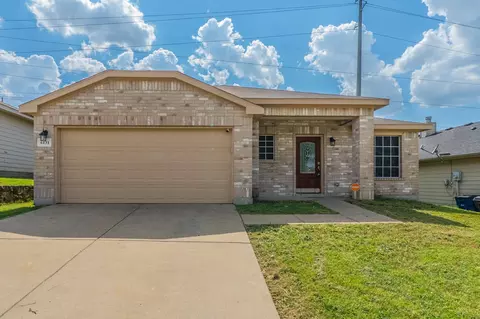 6131 Balcony Ln, Dallas, TX 75241