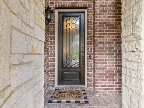 Entry Way - 100 Griffith Ct, Euless, TX 76039 photo 1 of 2