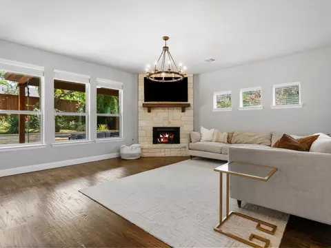 Living - 100 Griffith Ct, Euless, TX 76039 photo 1 of 5