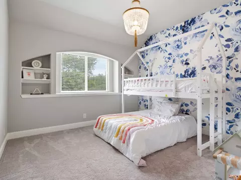Bedroom - 100 Griffith Ct, Euless, TX 76039 photo 4 of 8