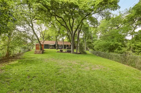 2320 Chart Dr, Dallas, TX 75228