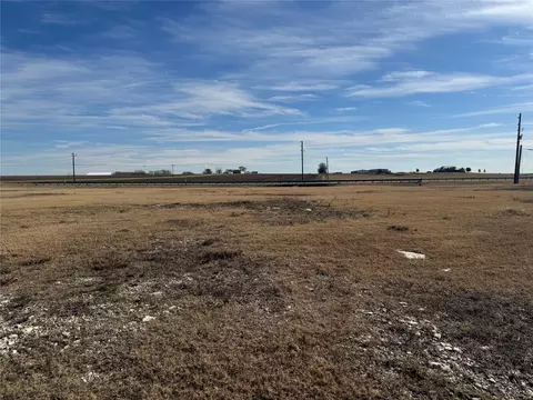 153 Sunflower St, Lorena, TX 76655 photo 3