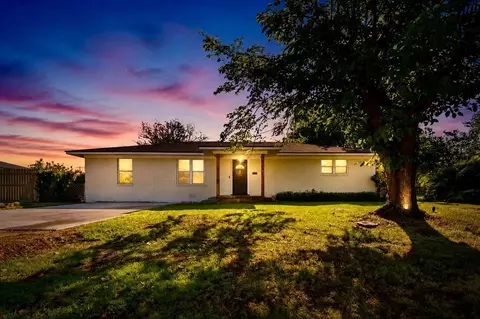 507 S Colorado St, Whitney, TX 76692
