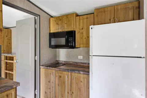 Kitchen - 740 E Marshall Ave, Cooper, TX 75432 photo 1 of 2