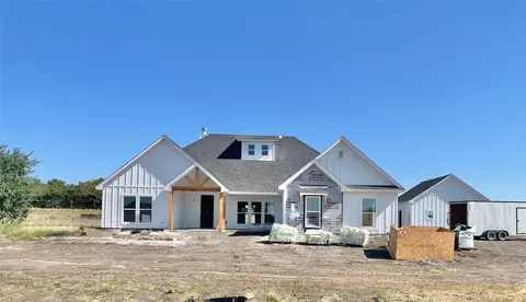 2021 Collin St, Weatherford, TX 76085