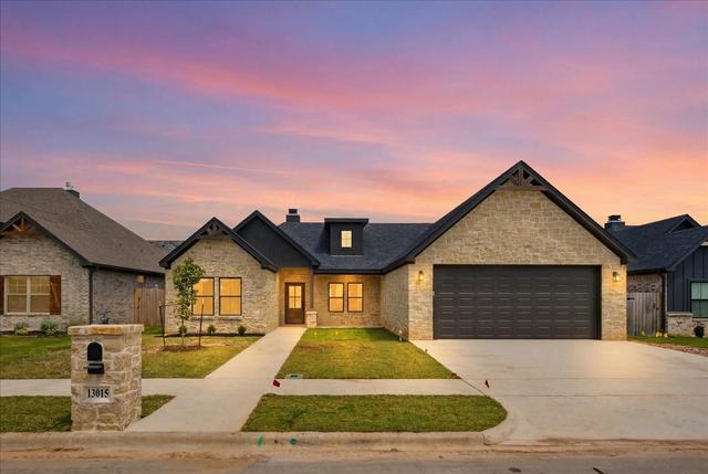 13015 Rainier Dr, Woodway, TX 76712