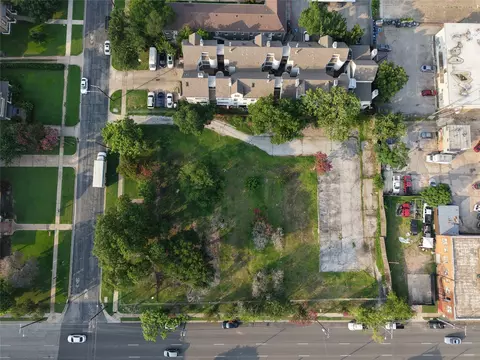 1000 N Peak St, Dallas, TX 75204