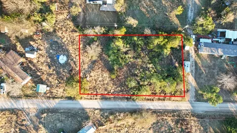 000 Woodwind Dr, Gordonville, TX 76245