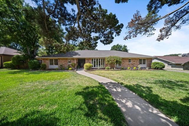 3721 Wosley Dr, Fort Worth, TX 76133