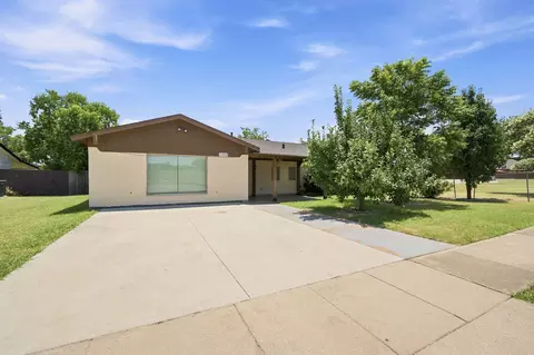 5420 Galway Ln, North Richland Hills, TX 76180