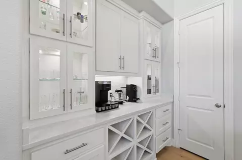 Kitchen - 2112 Strolling Way, Argyle, TX 76226 photo 5 of 5