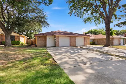 413 Gabe Ct, Denton, TX 76207