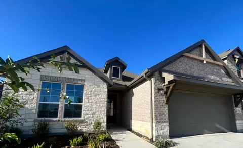 10004 Birchpoint Dr, Fort Worth, TX 76108