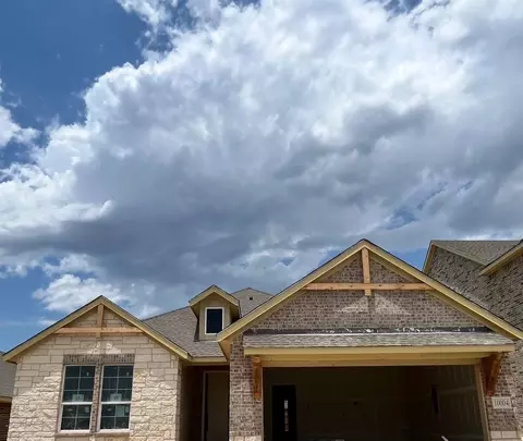 10004 Birchpoint Dr, Fort Worth, TX 76108