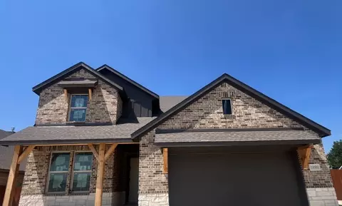 10000 Birchpoint Dr, Fort Worth, TX 76108